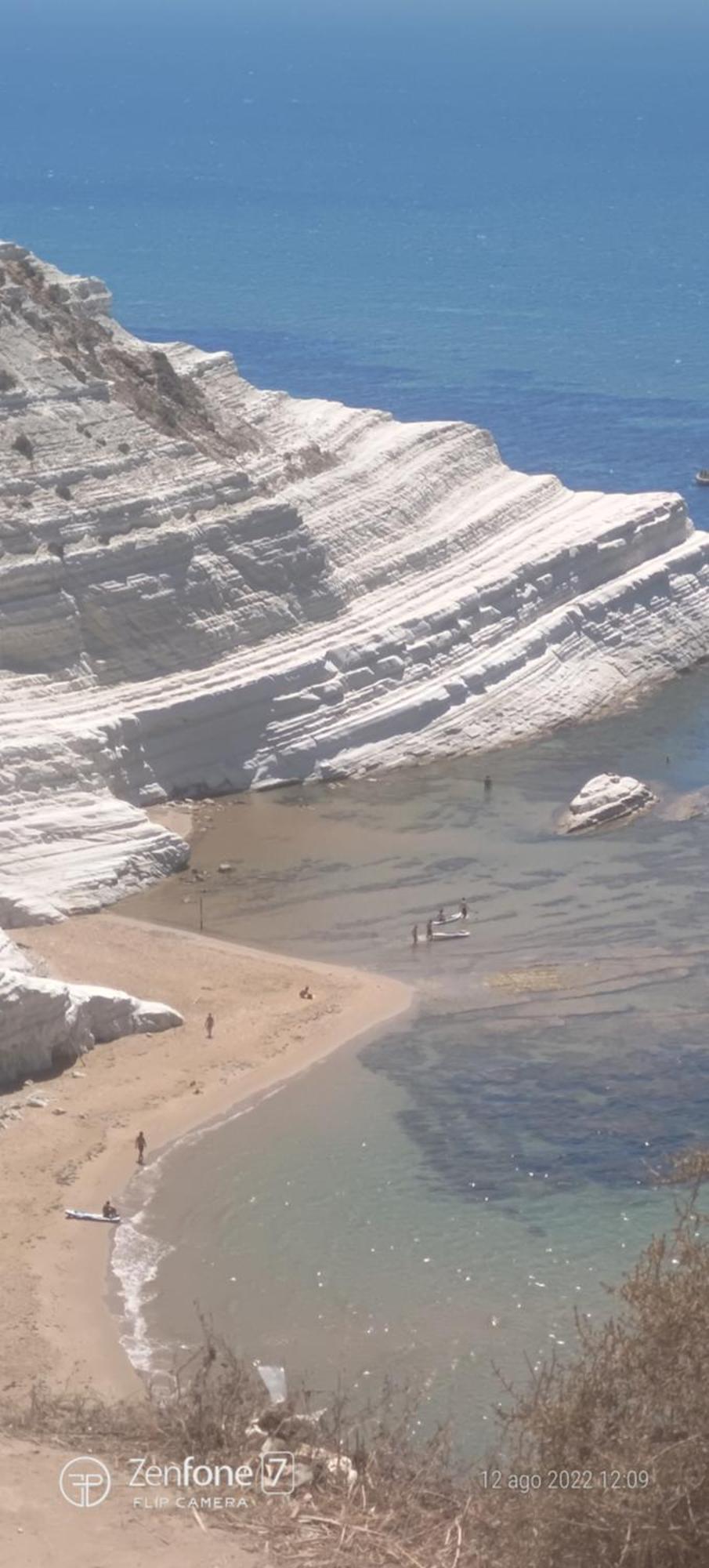 Casa Vacanze Abbacari Realmonte Bilik gambar
